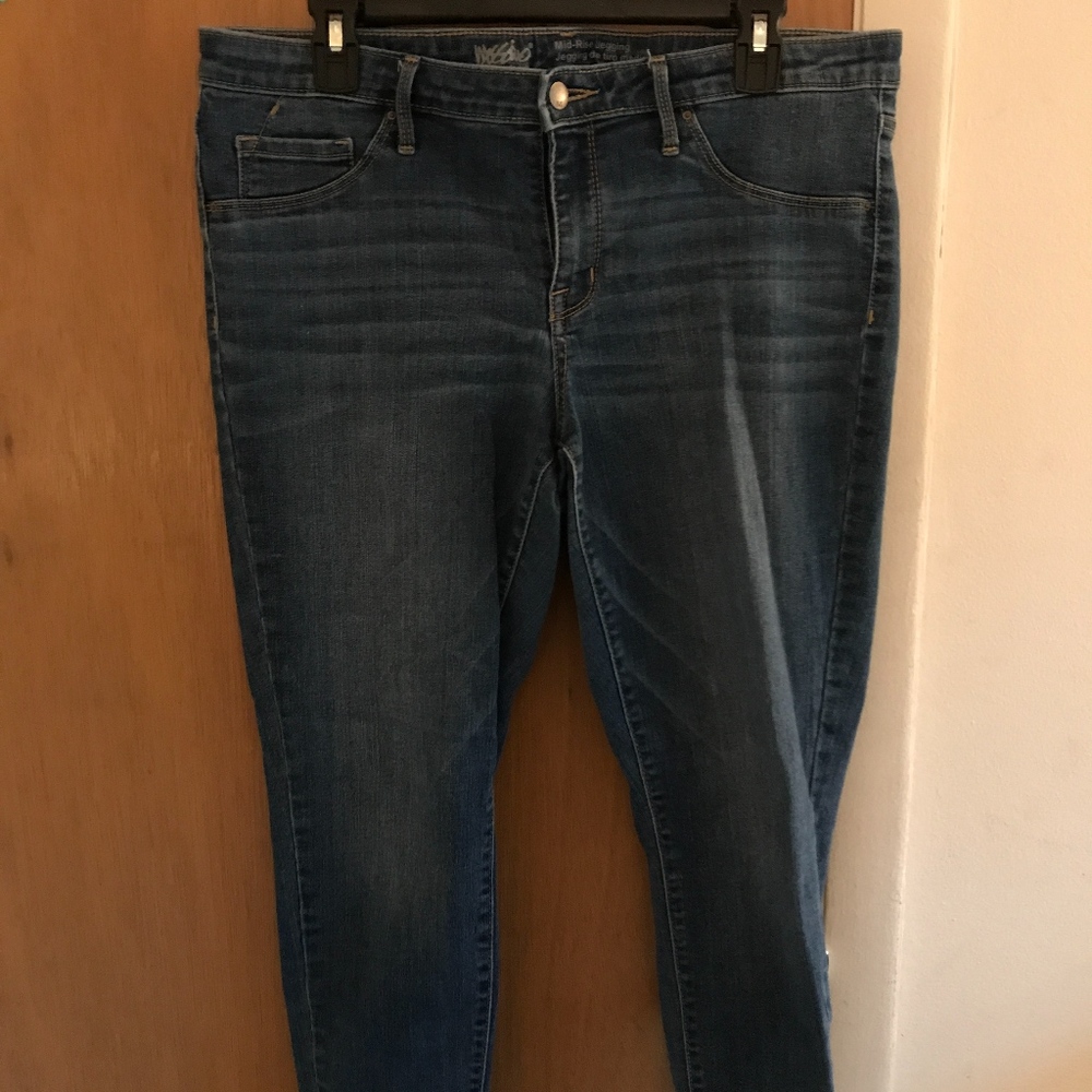 Mossimo Blue Mid-Rise Jeggings